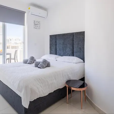Bnbnova - Lovely Saint Julian 3br 2ba With Terrace * Сент Джулианс