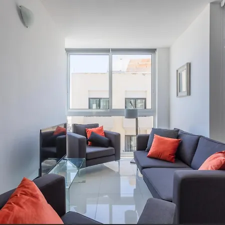 Апартаменты Bnbnova - Lovely Saint Julian 3br 2ba With Terrace Сент Джулианс