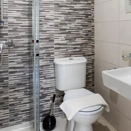 Апартаменты Bnbnova - Lovely Saint Julian 3br 2ba With Terrace Сент Джулианс