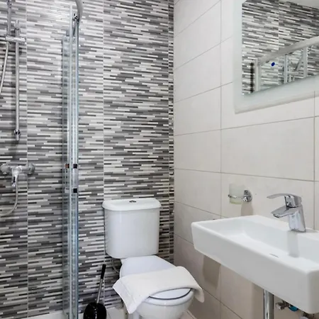 Bnbnova - Lovely Saint Julian 3br 2ba With Terrace Апартаменты Сент Джулианс