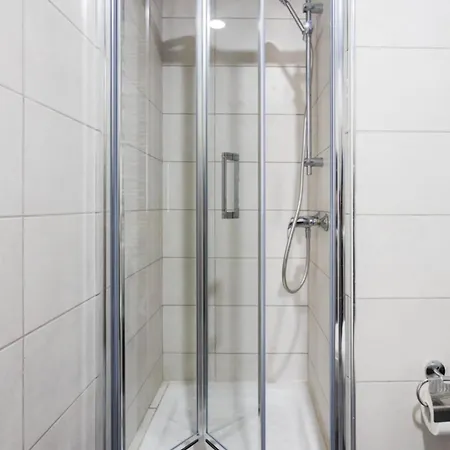 Bnbnova - Lovely Saint Julian 3br 2ba With Terrace Сент Джулианс